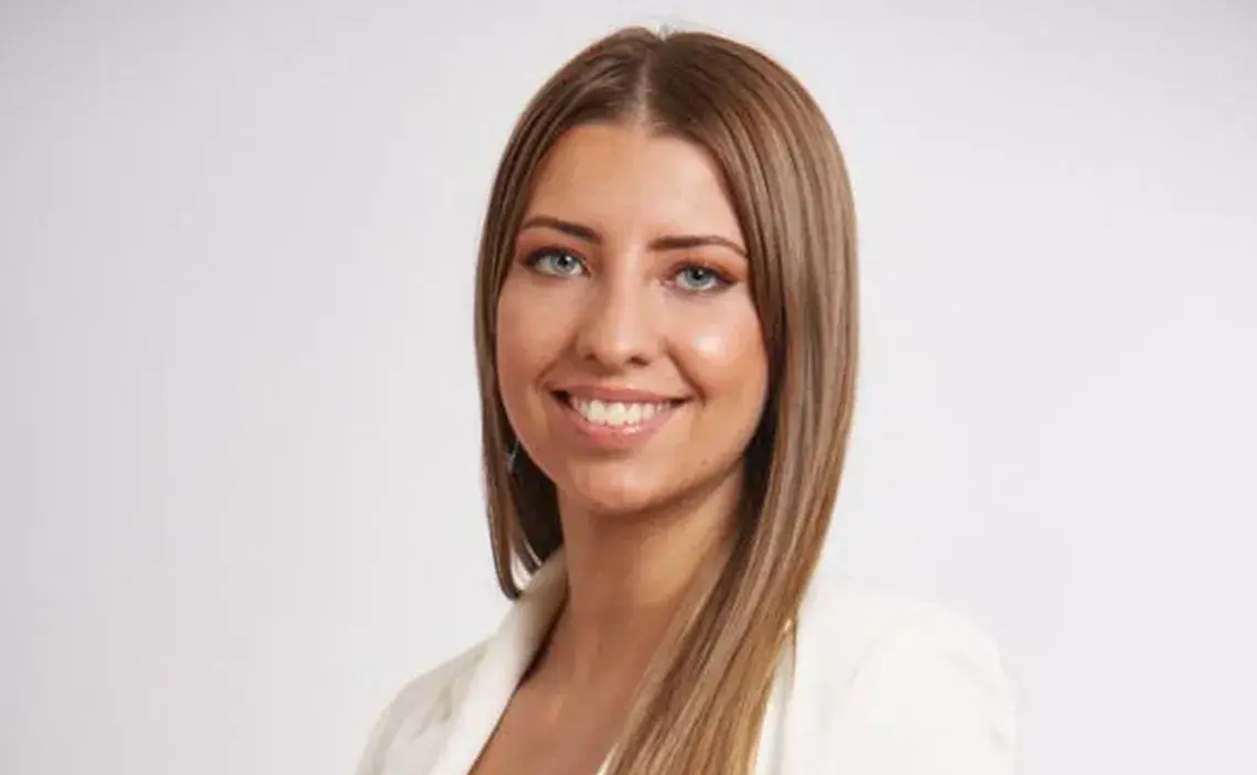 Lara López Calvo - Economista y Educadora Financiera